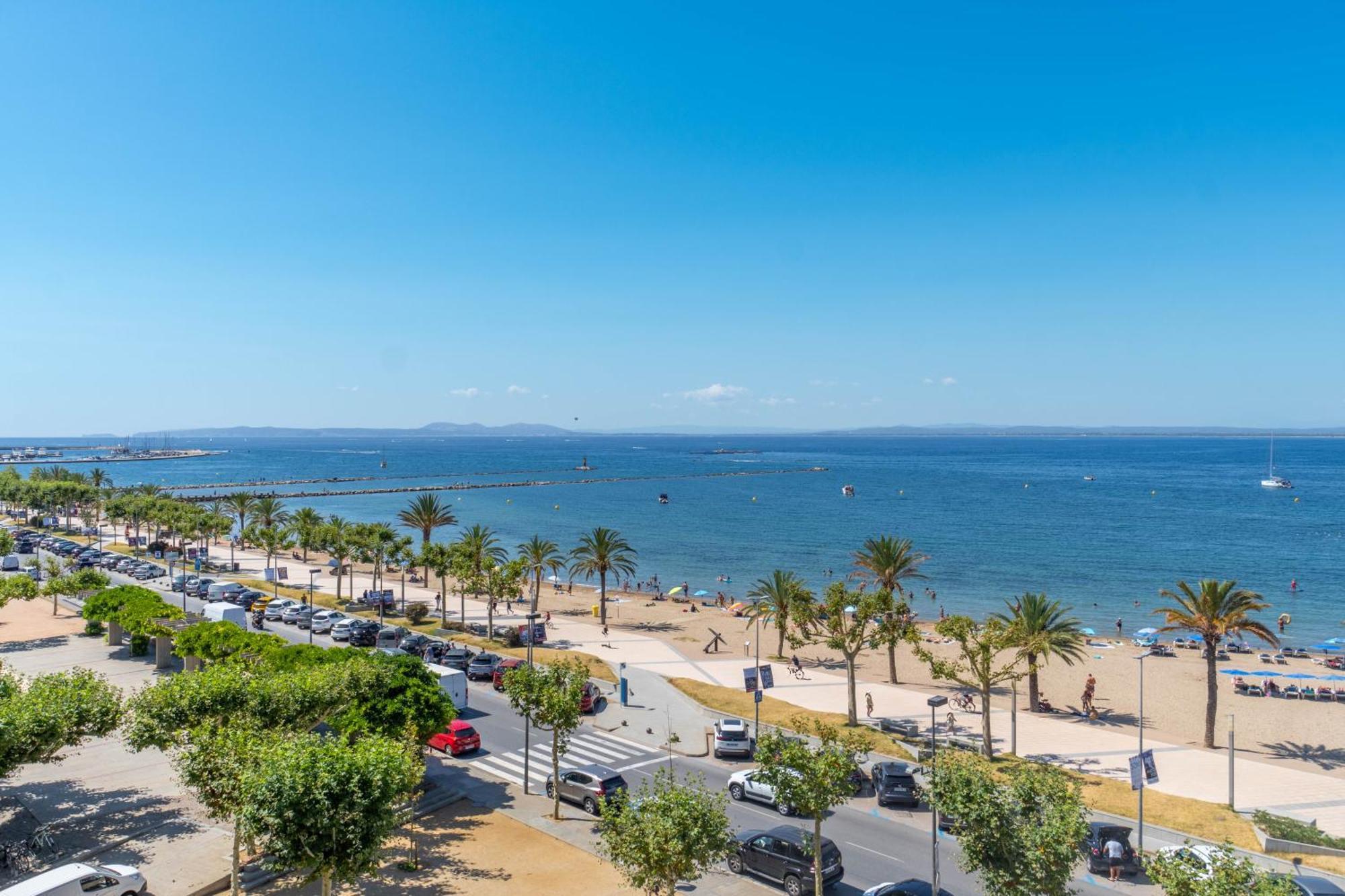 Double or Twin Room Sea View
