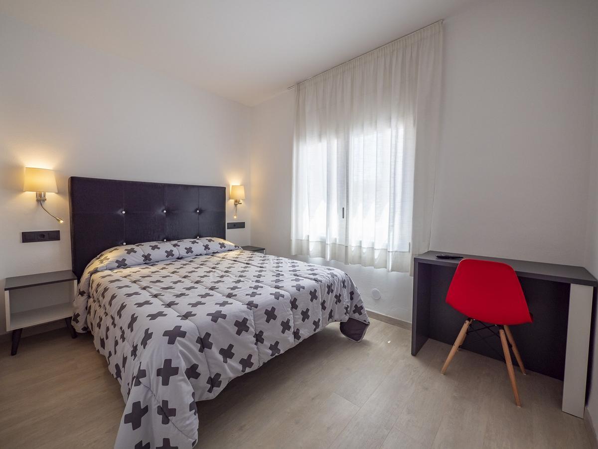 Standard Double or Twin Room,654904662:JPEG