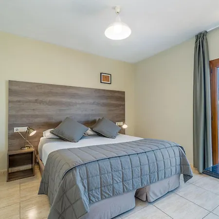 Hotel Montmar-3